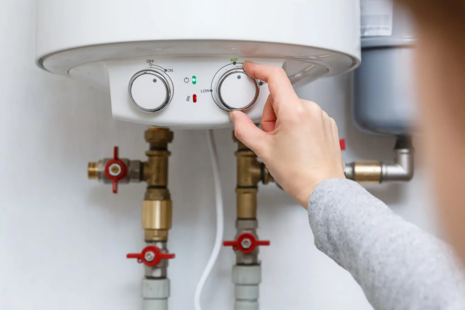 Water heater temperature adjustment and repair in Englewood, Florida